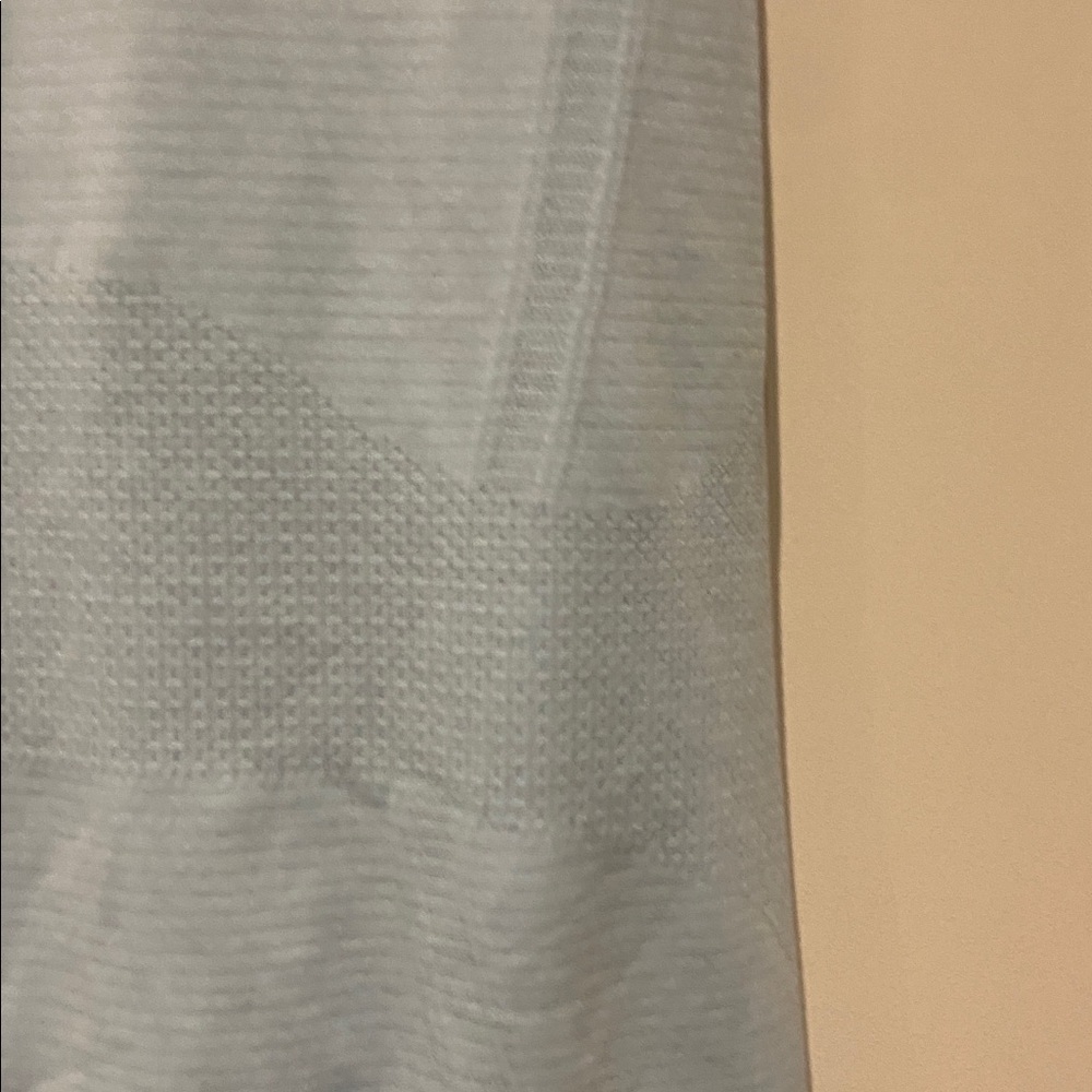 Lululemon Swiftly Tech T-Back - Picture 6 of 7